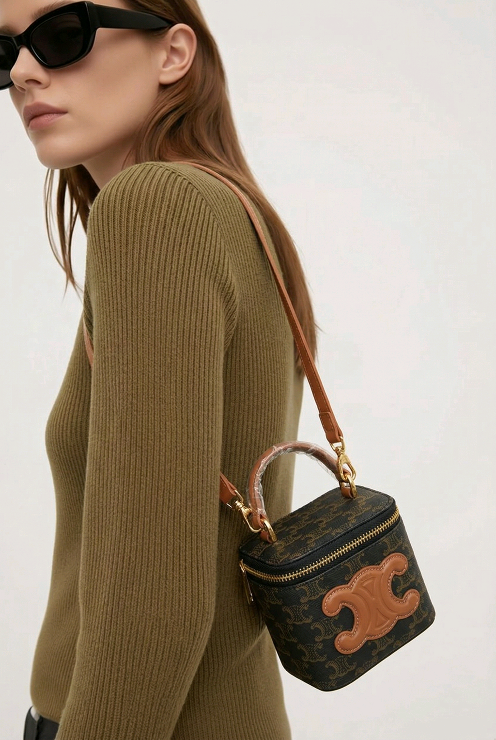Compact Cube-Shaped Bag | Modern Geometric Crossbody Clutch