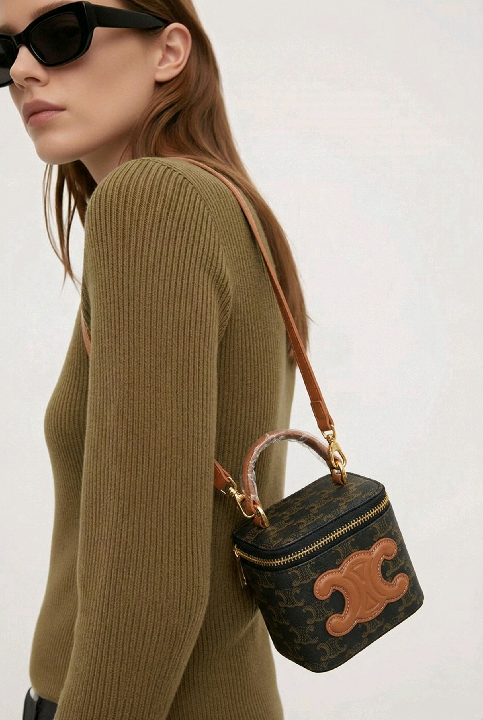 Compact Cube-Shaped Bag | Modern Geometric Crossbody Clutch